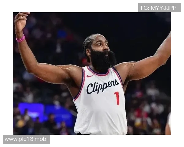 詹姆斯·哈登骑士首秀闪耀全场 力助球队力克国王